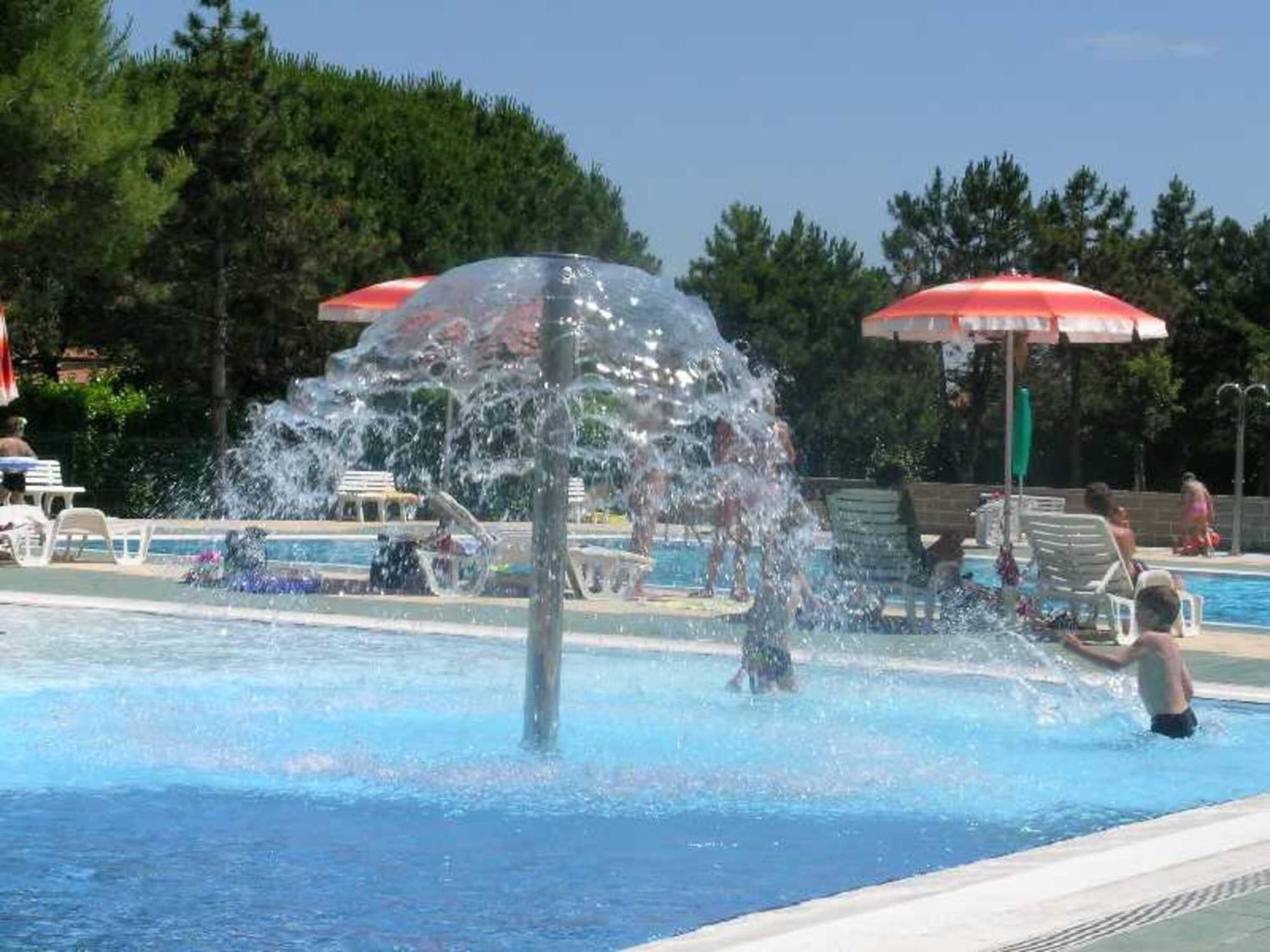 Poolside Serenity - Beahost Bibione